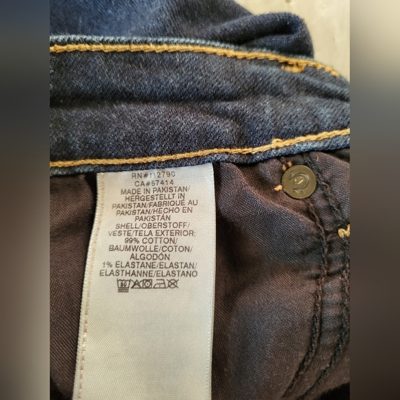 True Religion Jennie Curvy Dark Blue Denim Jeans, Size 29x29 - Picture 7 of 7